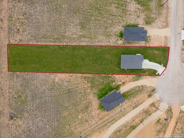 140 Camino Verde, La Vernia, TX 78121