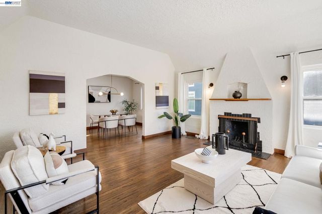 1914 105Th Ave, Oakland, CA 94603