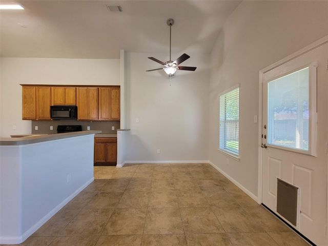 2723 Wild Oak Park Drive, Conroe, TX 77385