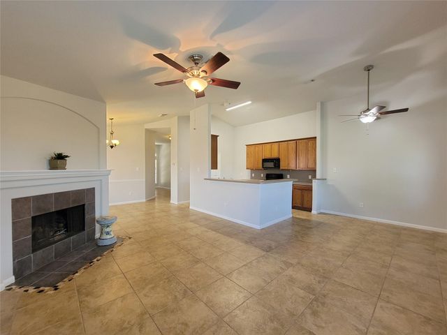 2723 Wild Oak Park Drive, Conroe, TX 77385