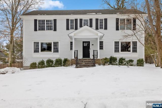 4 Lindeman Avenue, Closter, NJ 07624