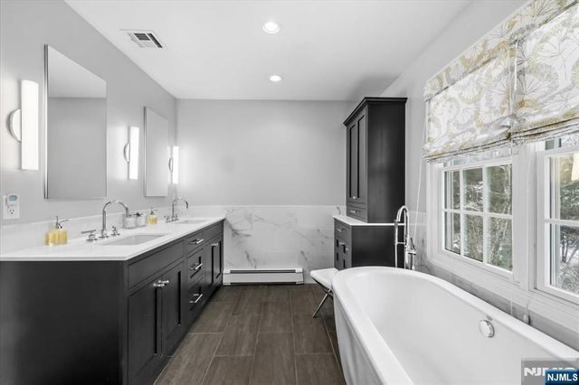 4 Lindeman Avenue, Closter, NJ 07624