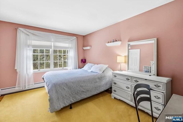 4 Lindeman Avenue, Closter, NJ 07624