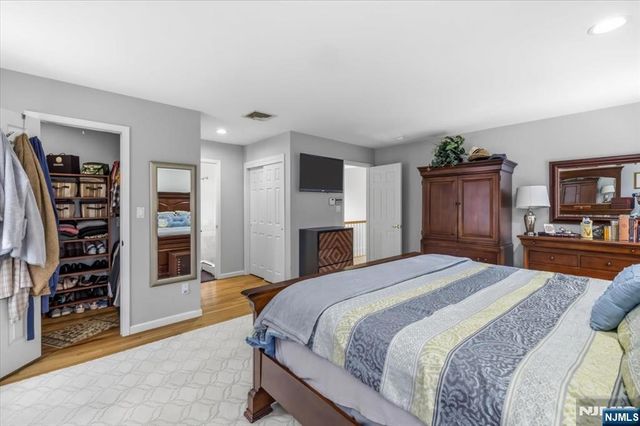 4 Lindeman Avenue, Closter, NJ 07624