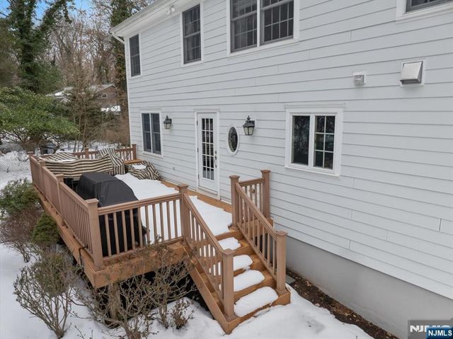 4 Lindeman Avenue, Closter, NJ 07624