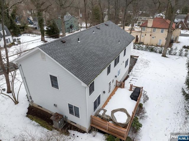 4 Lindeman Avenue, Closter, NJ 07624