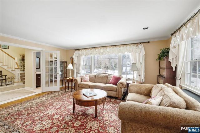 4 Lindeman Avenue, Closter, NJ 07624