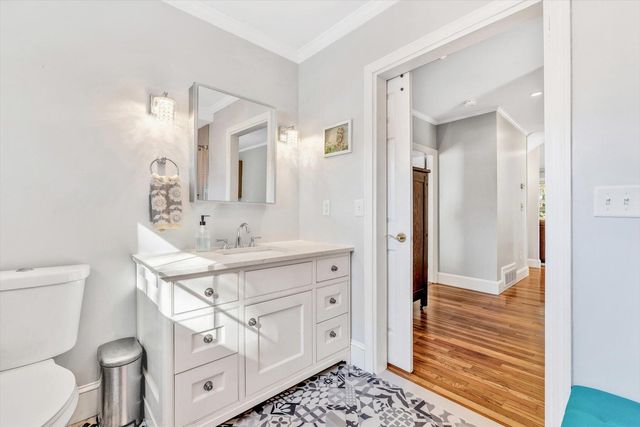 83 Lake Drive, Centerville, MA 02632