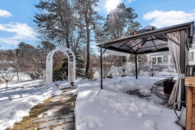 83 Lake Drive, Centerville, MA 02632