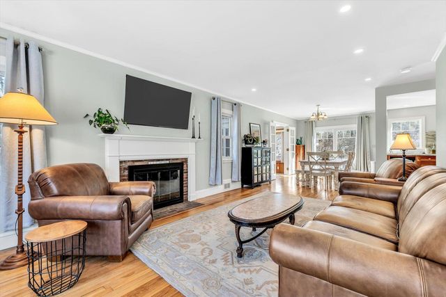 83 Lake Drive, Centerville, MA 02632