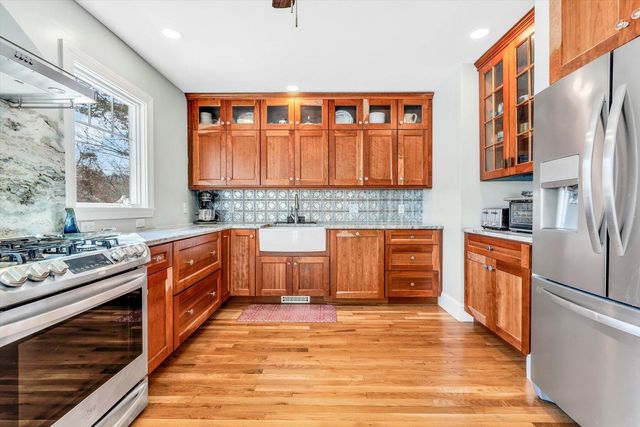 83 Lake Drive, Centerville, MA 02632