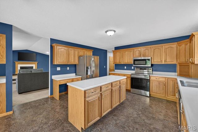 813 E Haven Drive, Waterloo, IL 62298
