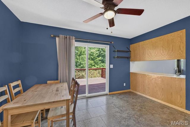 813 E Haven Drive, Waterloo, IL 62298