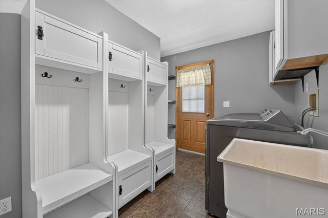 813 E Haven Drive, Waterloo, IL 62298