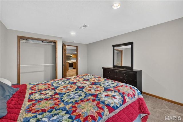 813 E Haven Drive, Waterloo, IL 62298