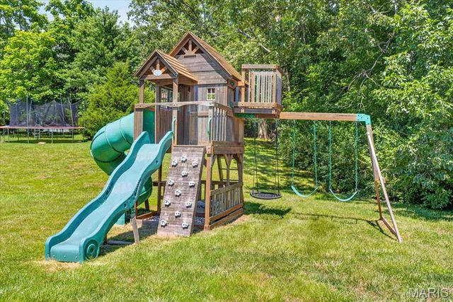813 E Haven Drive, Waterloo, IL 62298