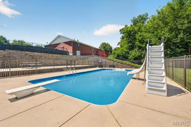 813 E Haven Drive, Waterloo, IL 62298