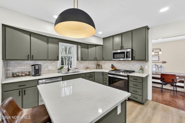 1931 Cherrylawn Drive, Toledo, OH 43614