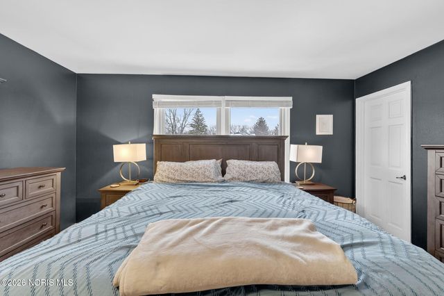 1931 Cherrylawn Drive, Toledo, OH 43614