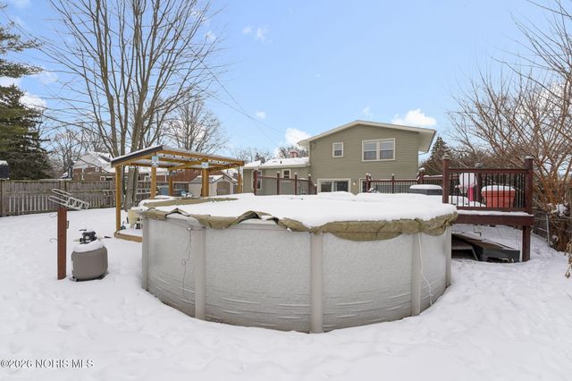 1931 Cherrylawn Drive, Toledo, OH 43614