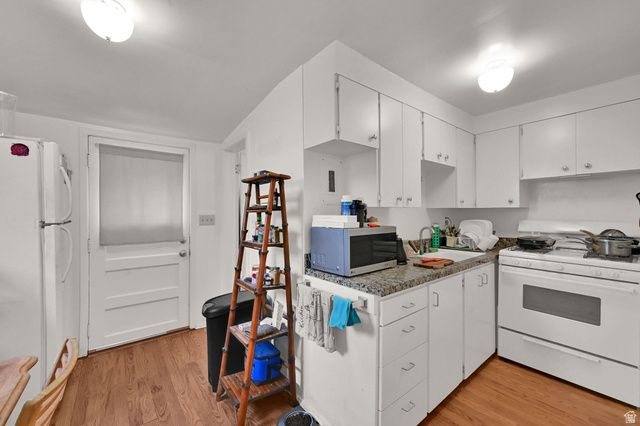 694 N WEST CAPITOL ST, Salt Lake City, UT 84103