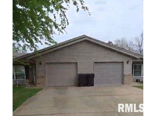 103-105 ARGO Street, Washington, IL 61571