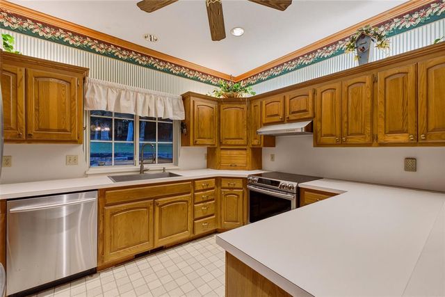 3333 Everett Drive, Edmond, OK 73013