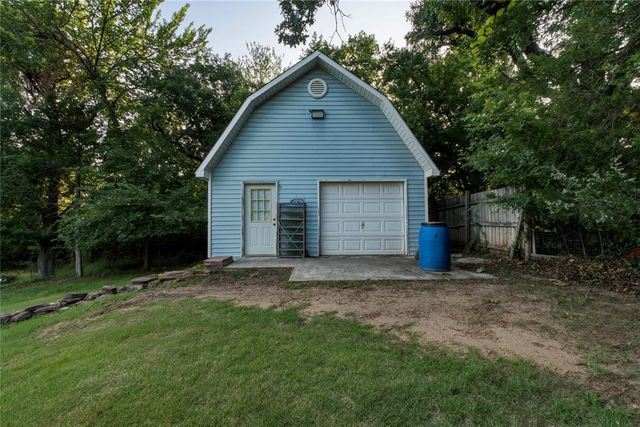 3333 Everett Drive, Edmond, OK 73013