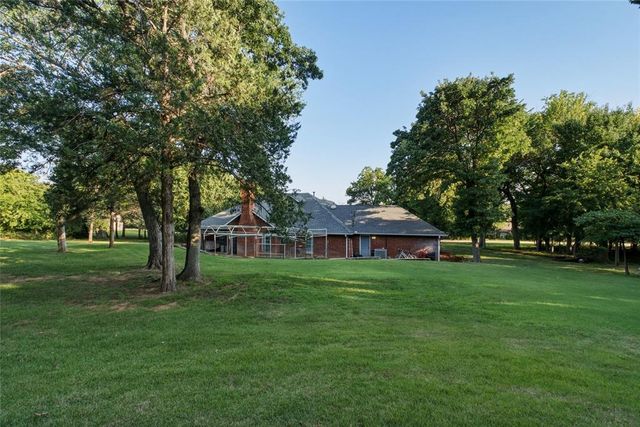3333 Everett Drive, Edmond, OK 73013