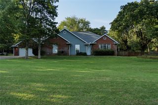3333 Everett Drive, Edmond, OK 73013