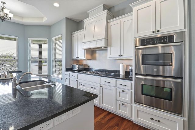 320 Park LN, Burnet, TX 78611