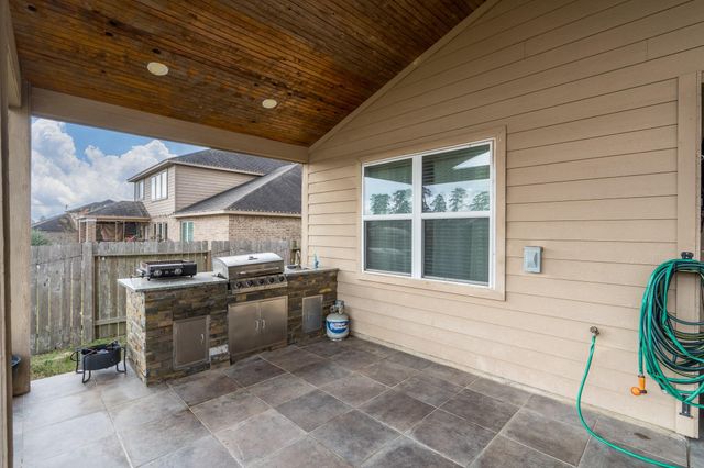 18879 Atascosa Trail, Magnolia, TX 77355