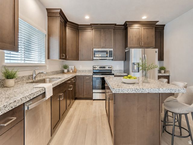 4572 E FLOWER PT, Eagle Mountain, UT 84005