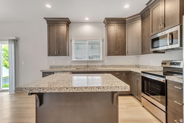4572 E FLOWER PT, Eagle Mountain, UT 84005