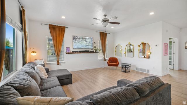 253 N 240 E, Vineyard, UT 84059
