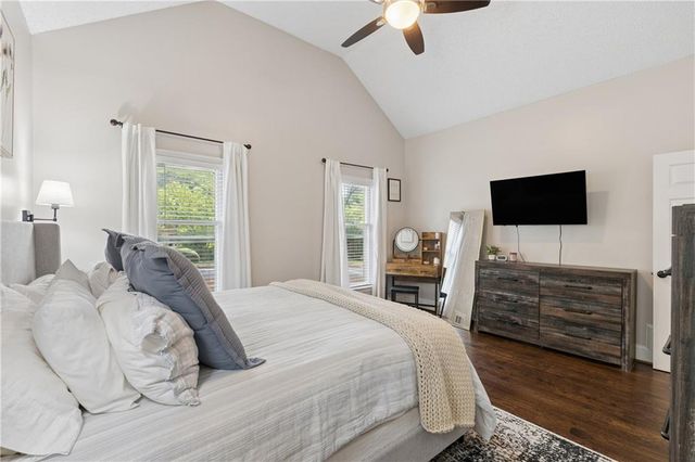 100 Weatherburne Drive, Roswell, GA 30076