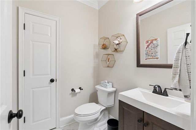 100 Weatherburne Drive, Roswell, GA 30076