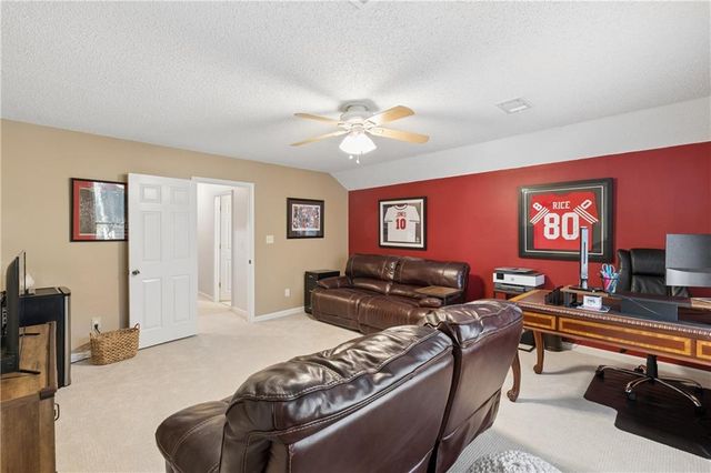 100 Weatherburne Drive, Roswell, GA 30076