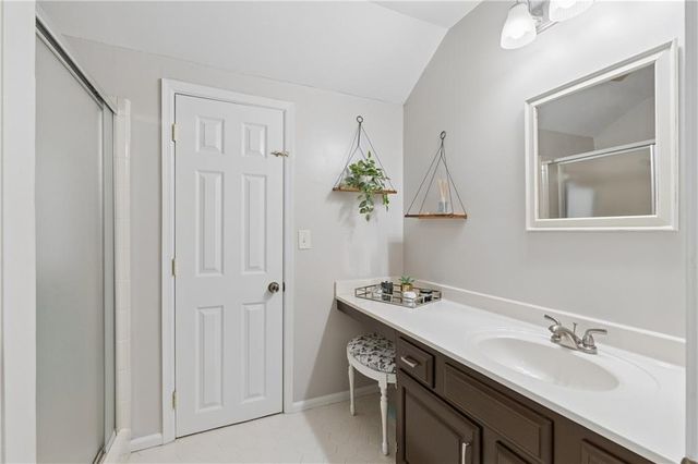 100 Weatherburne Drive, Roswell, GA 30076