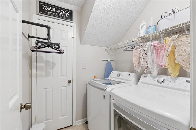 100 Weatherburne Drive, Roswell, GA 30076