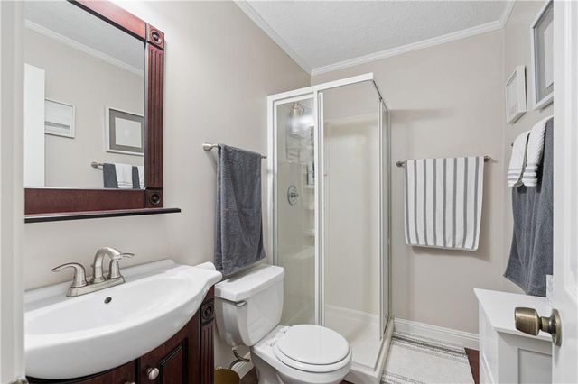 100 Weatherburne Drive, Roswell, GA 30076