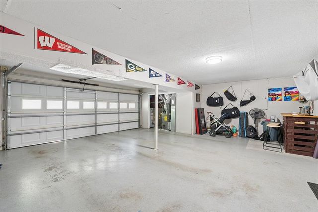 100 Weatherburne Drive, Roswell, GA 30076