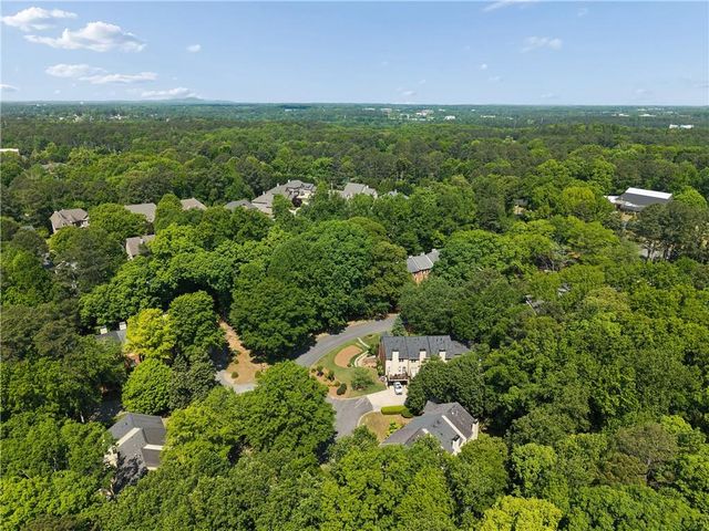 100 Weatherburne Drive, Roswell, GA 30076