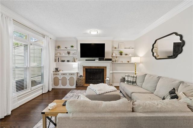 100 Weatherburne Drive, Roswell, GA 30076