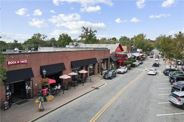100 Weatherburne Drive, Roswell, GA 30076