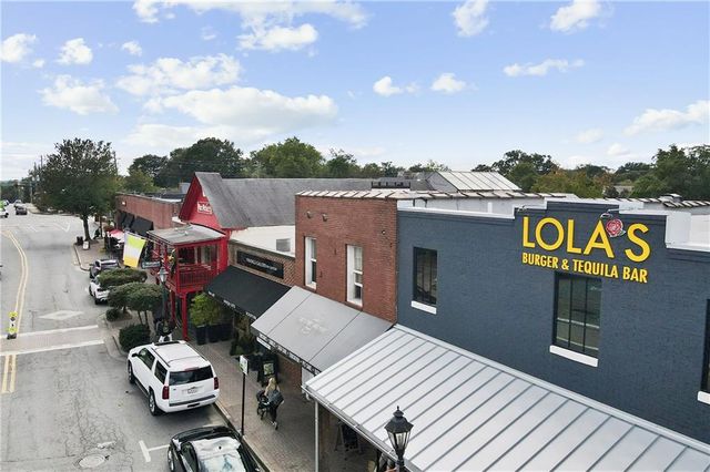 100 Weatherburne Drive, Roswell, GA 30076