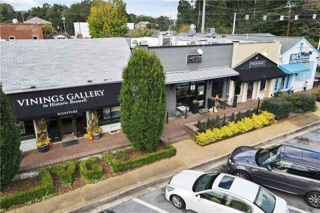 100 Weatherburne Drive, Roswell, GA 30076