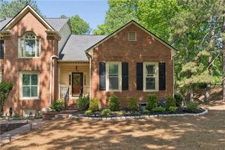 100 Weatherburne Drive, Roswell, GA 30076