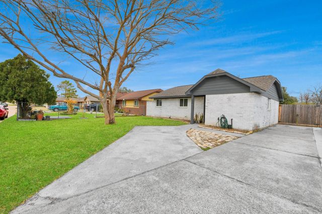 834 Ellington Street, Houston, TX 77088