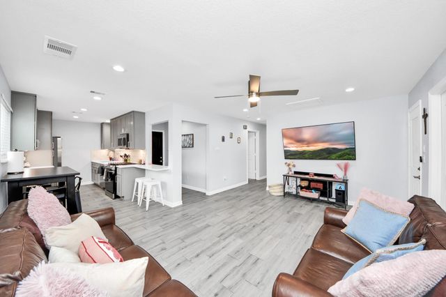 834 Ellington Street, Houston, TX 77088